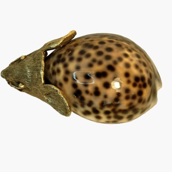 Brass Cowrie Shell Mouse Paperweight Figurine Coastal Beach Decor - Picture 3 of 8